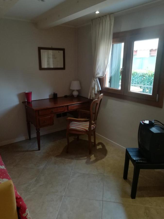 Da Fabio Bed & Breakfast กัสเตลฟรันโก เวเนโต ภายนอก รูปภาพ